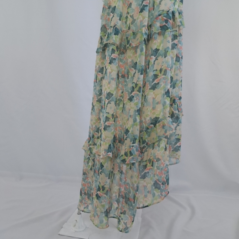 Chelsea & Violet Floral Tiered Maxi Dress in Light Blue and Cream - Picture 10 of 13